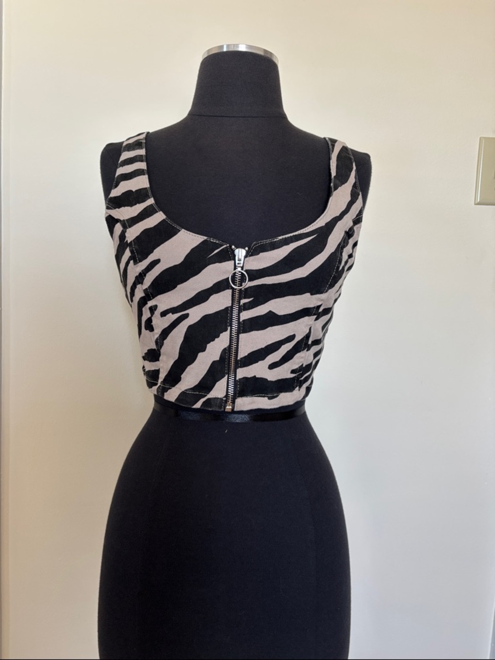 Zebra Print Zip-Front Crop Tank Top - Black & Cream
